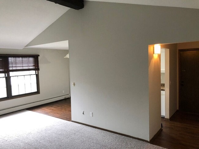 Photo - Spacious 2 bedroom in Hopkins! Unit 825-7
