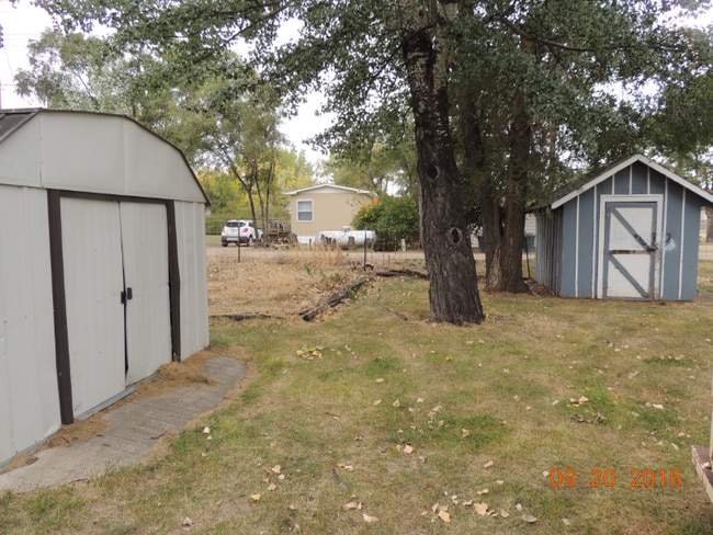 Photo - 402 1st St N