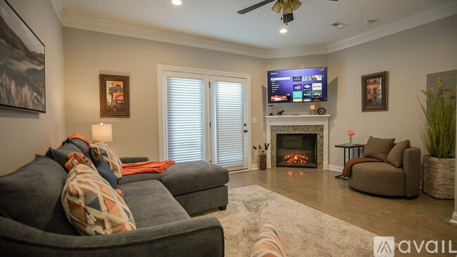 100 Francis Ct