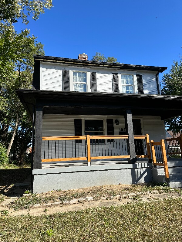 Photo - 105 W Siebenthaler Ave