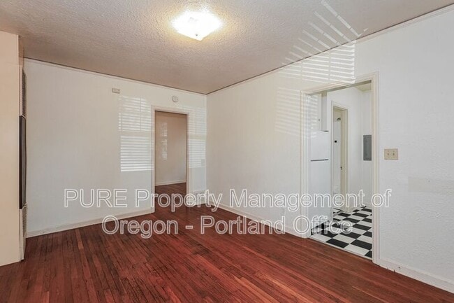 Photo - 715 NE 20th Ave Unit Apt 01