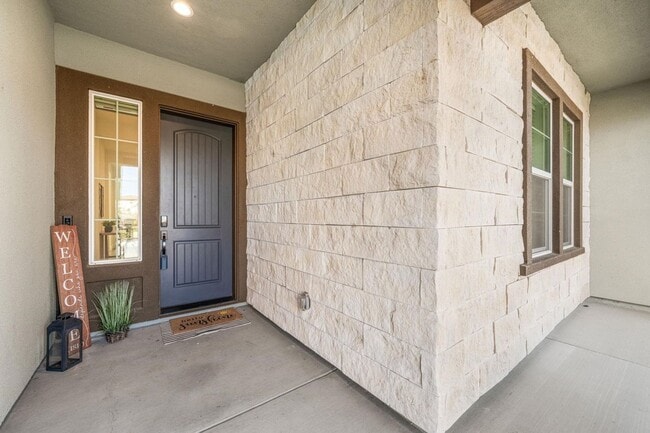 Photo - GORGEOUS 3300 Sqft Single Story 4 Bed 3.5 Bath House in Brentwood