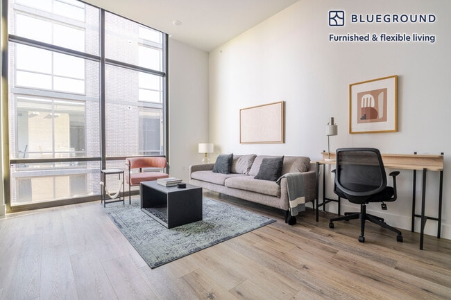Building Photo - 1155 Barton Springs Rd Rental
