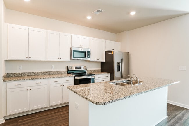 Photo - 348 Augustine Dr