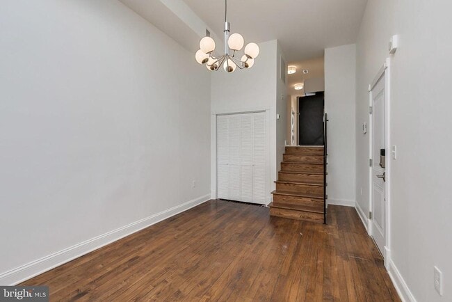 Building Photo - 1758 Park Ave Unit 2