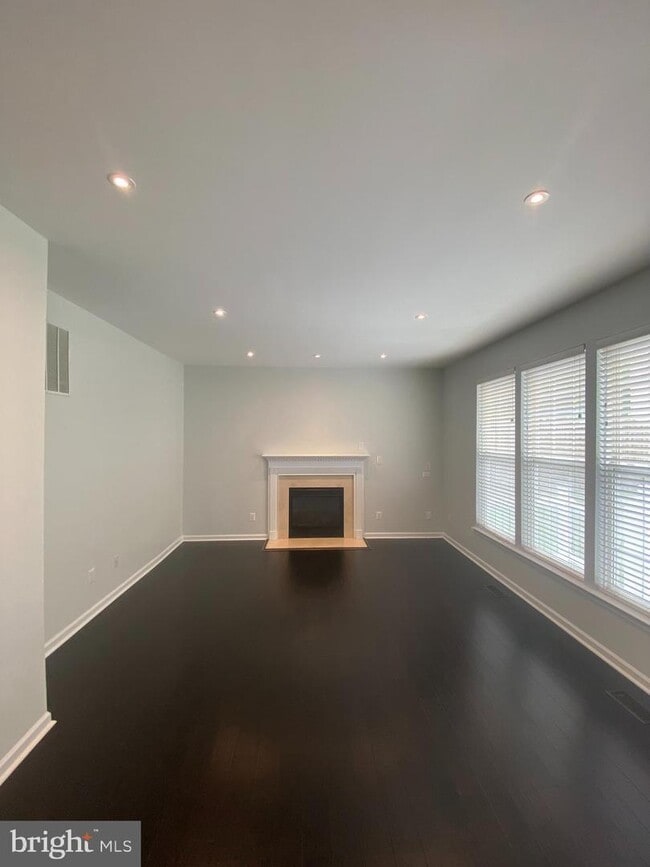 Photo - 12502 Royal Crown Dr