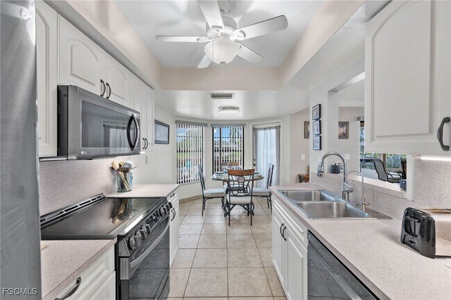 Photo - 1327 SE 17th St