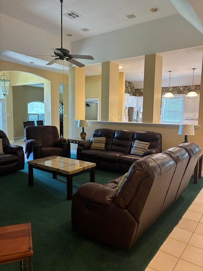 Photo - 4 Bed 3 Bath FULLY Furnished House South Lake Charles
