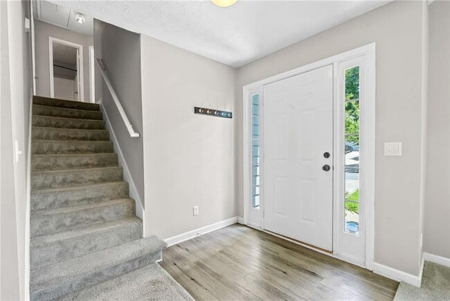 Photo - 5590 Princeton Oaks Dr