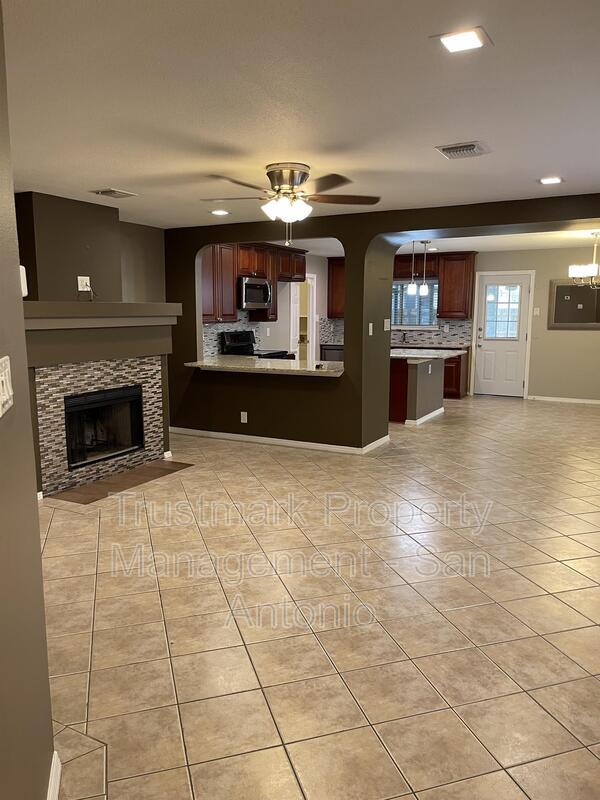 Photo - 8335 Bent Meadow Dr