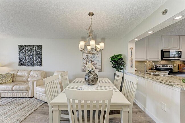 Photo - 4480 Fairways Blvd Unidad 109