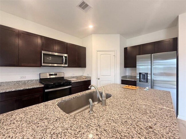 Photo - 120 Calla Ln