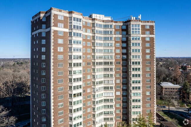 Photo - 1400 Willow Ave