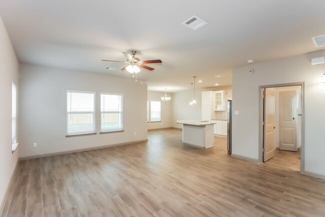 Photo - 7943 Cypress Country Dr