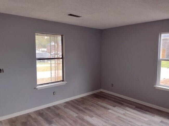 124 Langley Dr Unit 124 Langley Dr Unit A