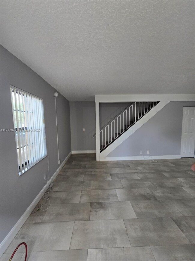 Photo - 11262 Royal Palm Blvd Unidad 11262