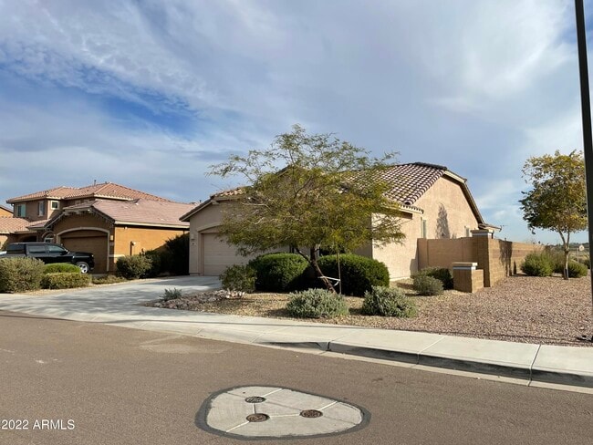 Photo - 69 S 195th Ln