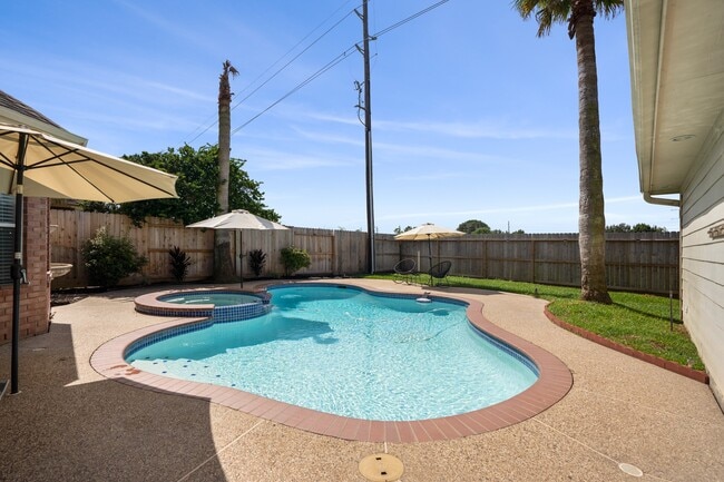 Photo - 4710 Devonberry Ln