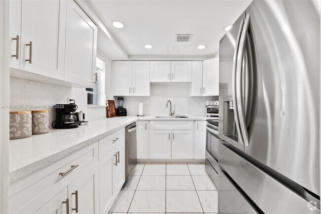 Building Photo - 14185 SW 87th St Unit A109 Rental