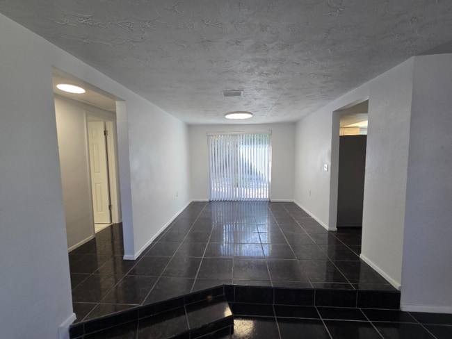 Photo - 4893 Alcea St