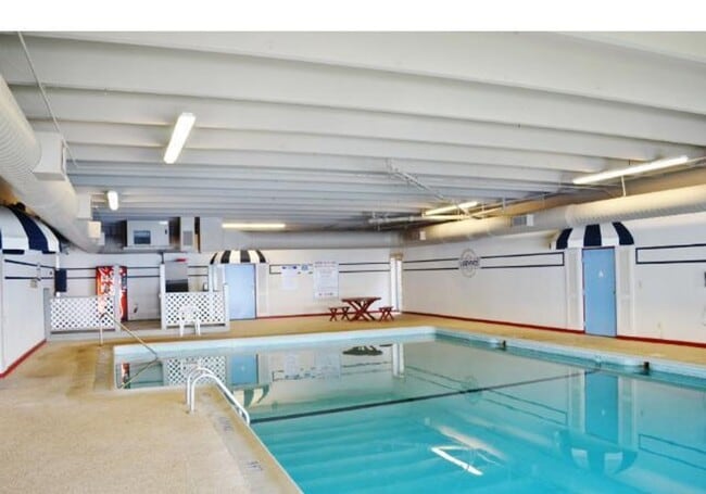 Building Photo - Comfortable 2-Bedroom Condo Near Lake Minnetonka – Private Deck & Resort-Style Amenities Unit 107