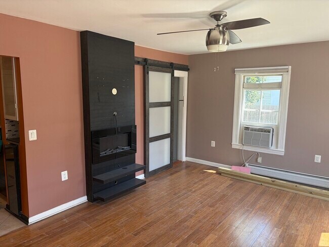 Photo - 11 Oakdale Pl Unit 11