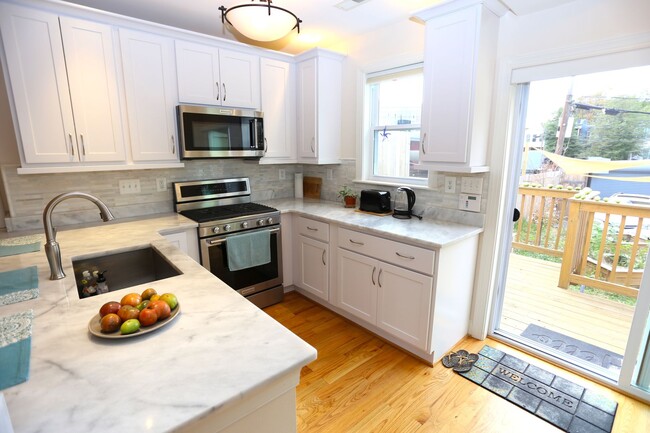 Photo - 237 16th St SE