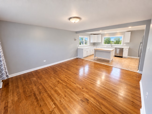 120 E Oltendorf Rd