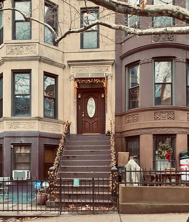 Building Photo - 541 47th St Unit 1st Floor