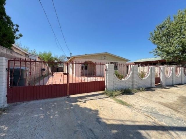 Building Photo - 2909 Bismark St Rental