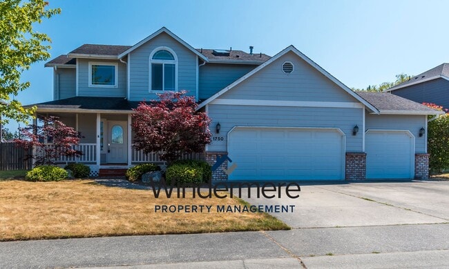 Building Photo - 4 Bedroom in Desirable Neighborhood Rental