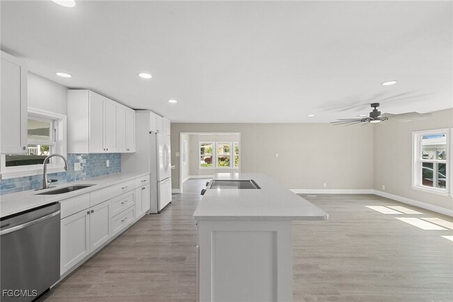 Building Photo - 57 San Remo Cir Rental