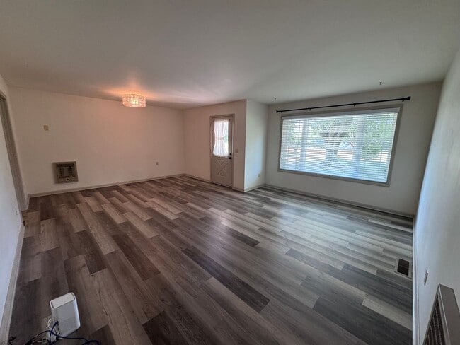 Photo - 2934 Butterworth Rd