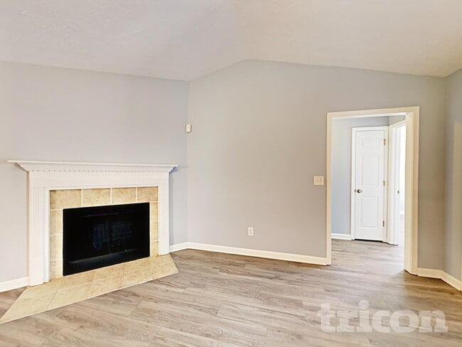 Photo - 205 Inverness Trce