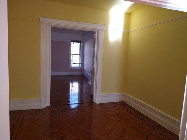 Photo - 571 Eastern Pkwy