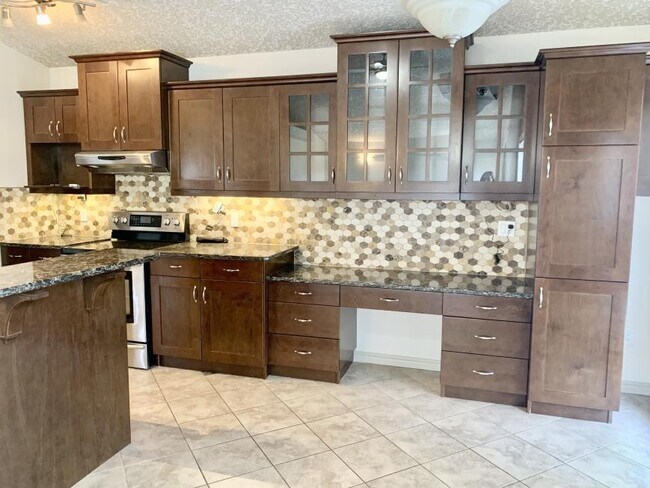 Photo - 4 bedroom in Grande Prairie AB T8W 2M8