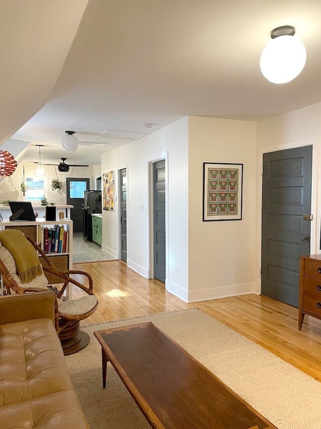 Photo - 2623 W Rice St Unidad 2