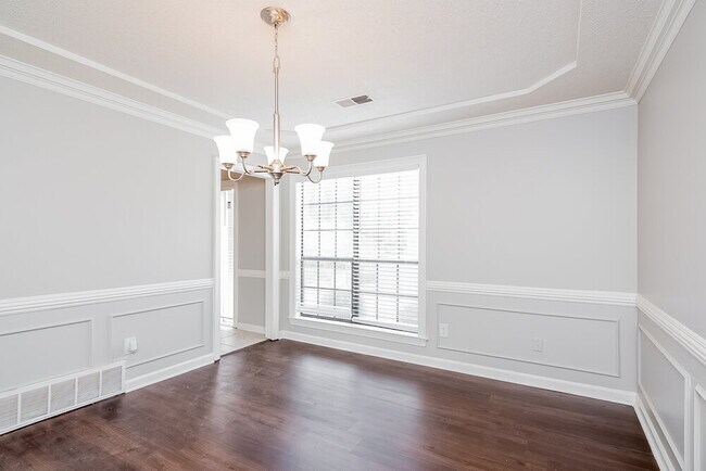 Photo - 2080 Beckenham Cove