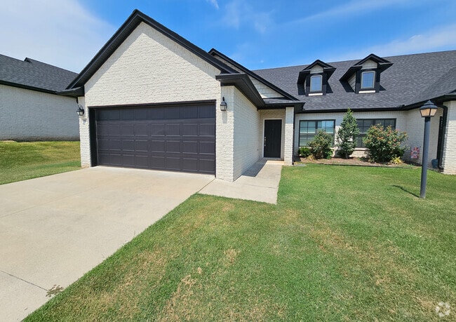 Building Photo - Haven at Chaffee Crossing Rental