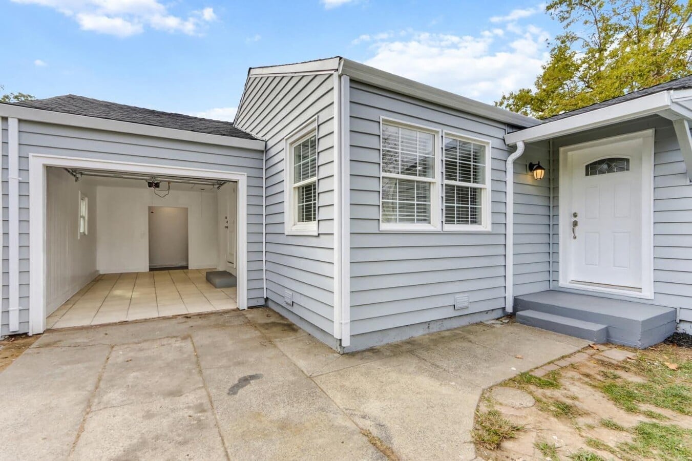 Photo - 1704 Nogales St