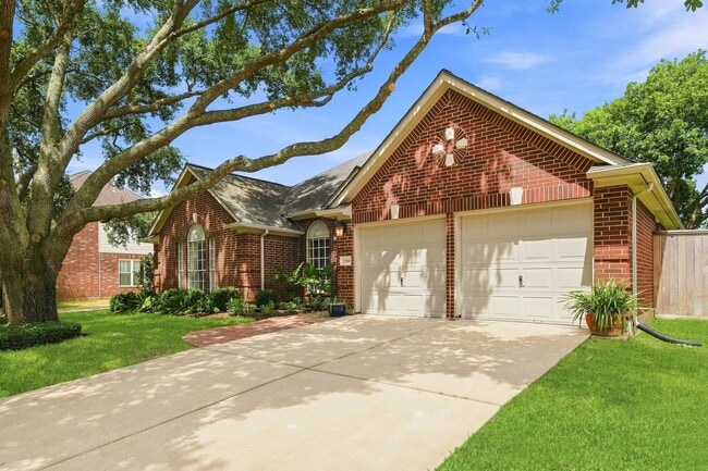 Photo - 22918 Red River Dr
