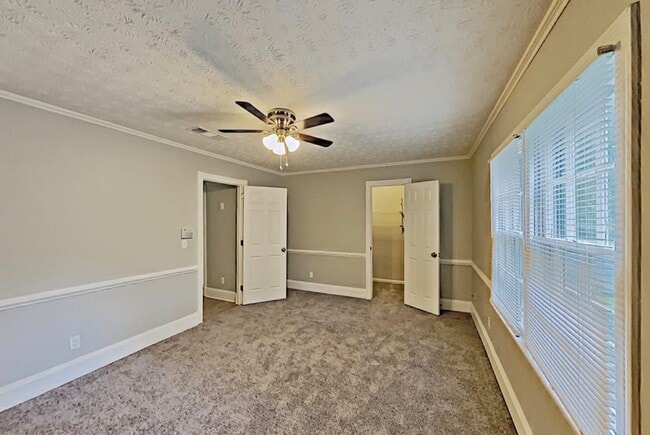 Photo - 3248 Bruckner Blvd SW