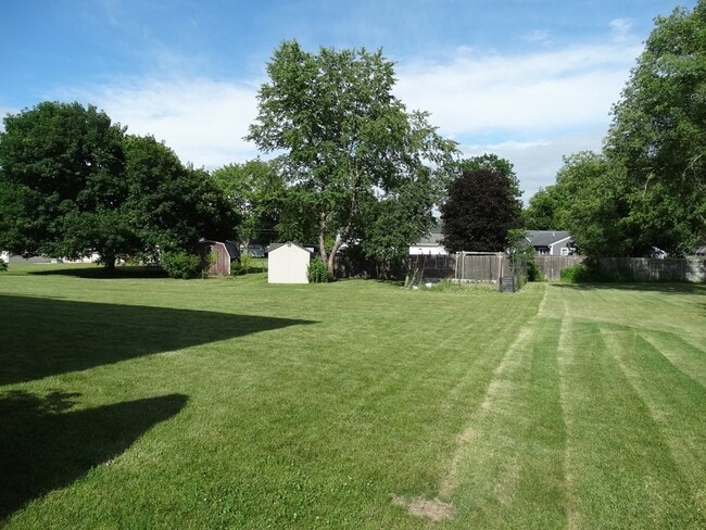 Photo - 602 Lynhurst Ave