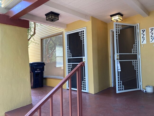 Photo - 1015 3/4-929 W Kensington Rd Unit 927