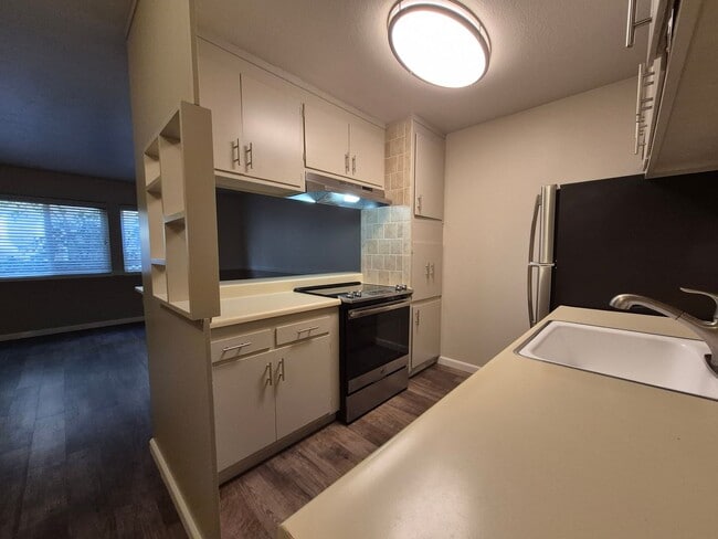 Photo - 1711 N Street, Sacramento