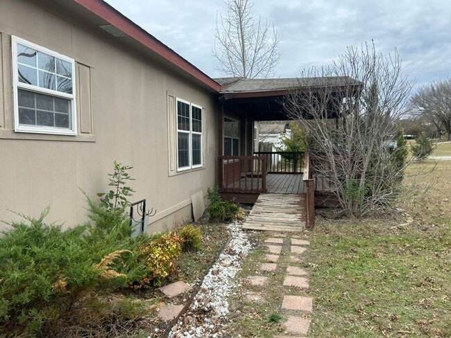 Photo - 2595 Bryant St