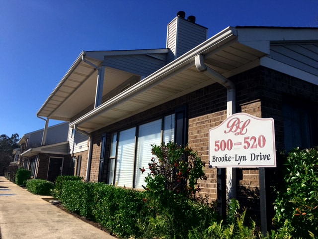 Photo - Brooke Lyn Apartments