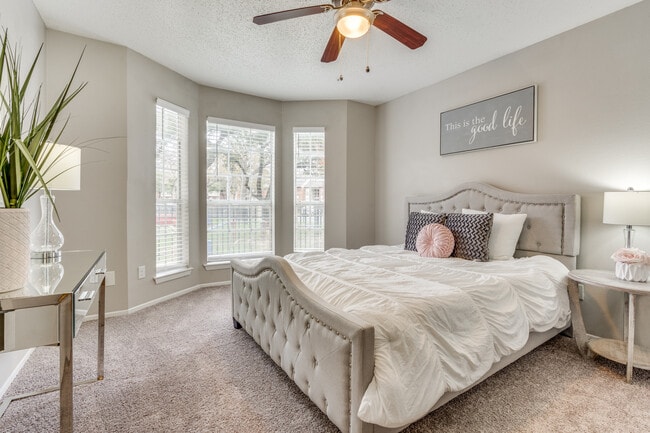 Photo - Villas at Shadow Oaks