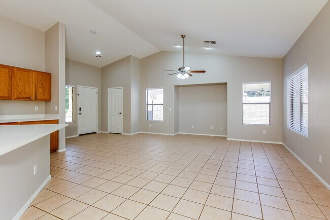 Photo - 21665 N 91st Dr