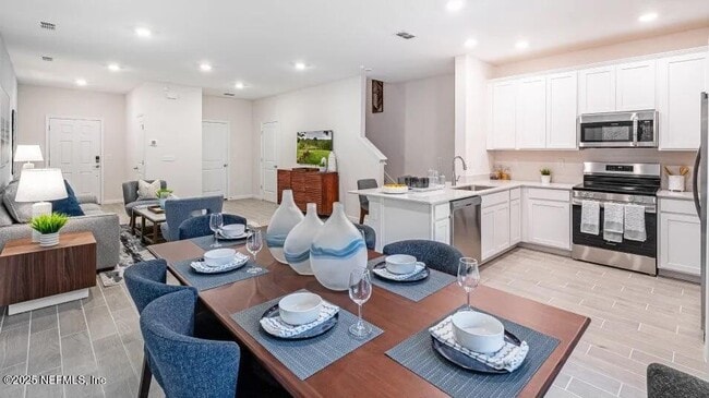 Photo - 392 Rosemont Dr